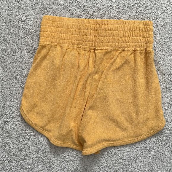 Abercrombie | Dolphin Hem Terry Shorts - Picture 3 of 5